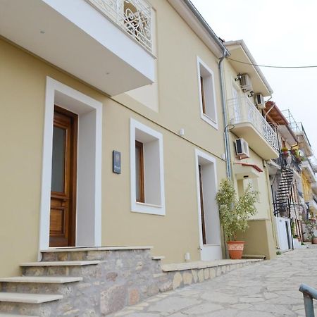 Roloi suites Nafpaktos Extérieur photo