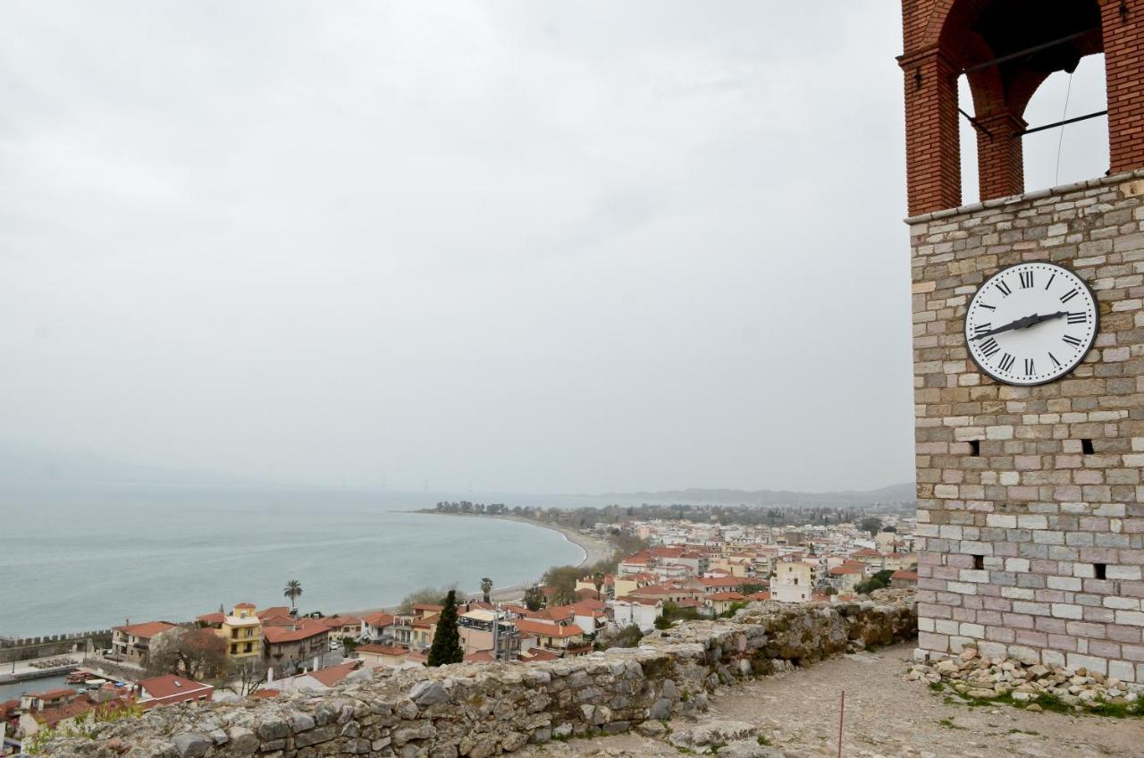 Roloi suites Nafpaktos Extérieur photo